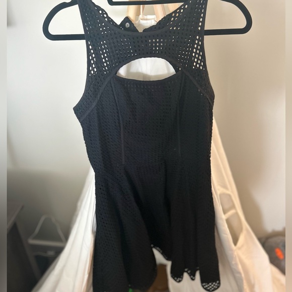 Guess skater dress - Picture 1 of 3